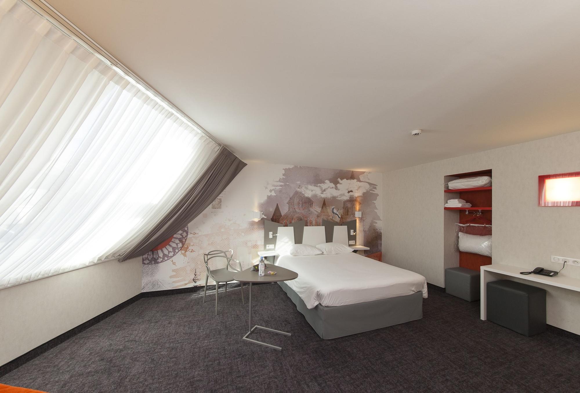 ไอบิส สไตล์ ปัวติเยร์ ซองทร์ Hotel ภายนอก รูปภาพ