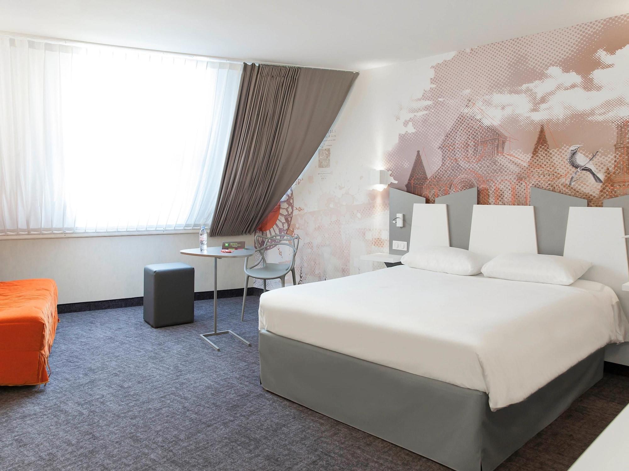 ไอบิส สไตล์ ปัวติเยร์ ซองทร์ Hotel ภายนอก รูปภาพ