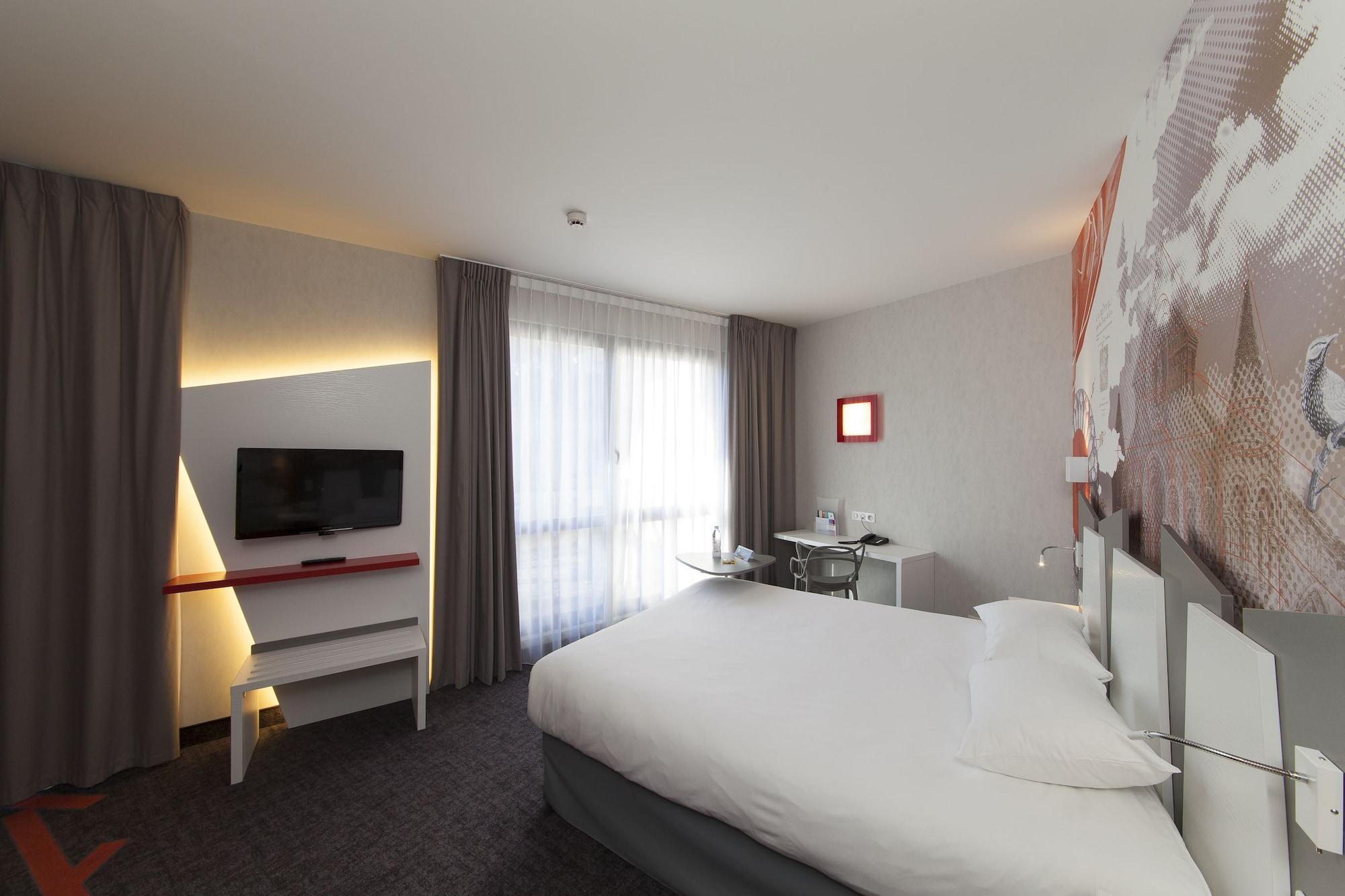 ไอบิส สไตล์ ปัวติเยร์ ซองทร์ Hotel ภายนอก รูปภาพ