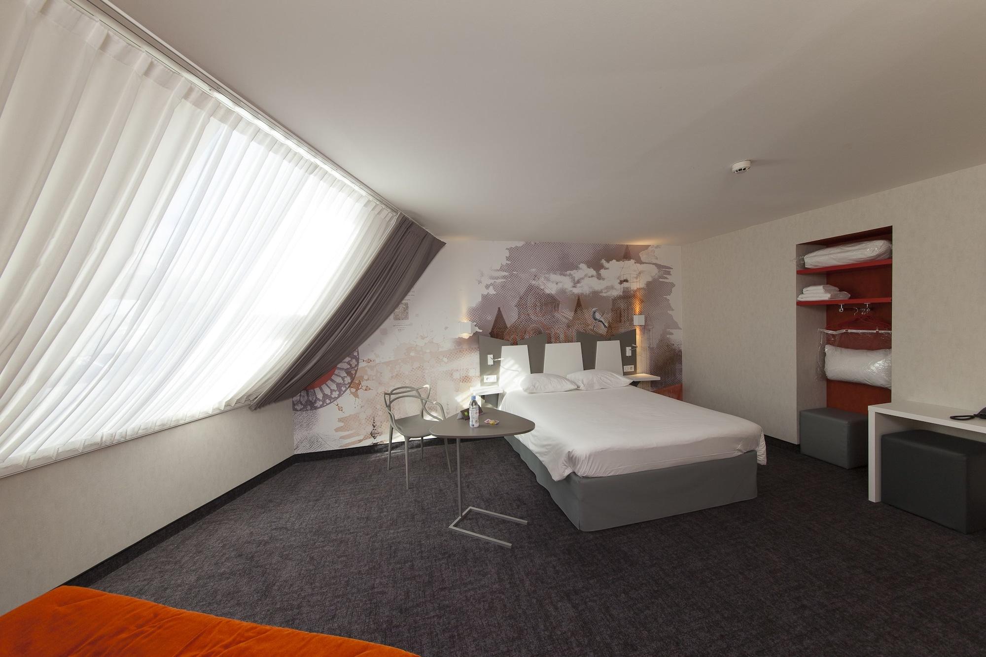 ไอบิส สไตล์ ปัวติเยร์ ซองทร์ Hotel ภายนอก รูปภาพ