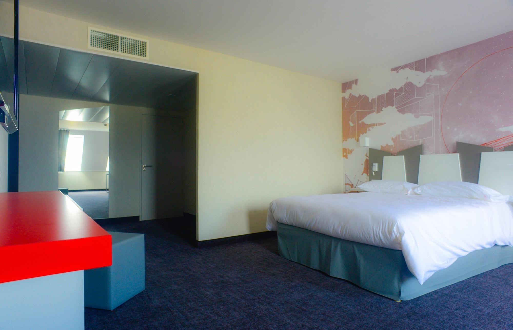 ไอบิส สไตล์ ปัวติเยร์ ซองทร์ Hotel ภายนอก รูปภาพ
