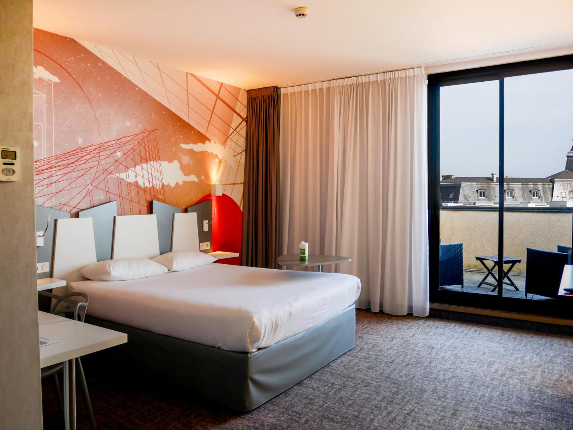ไอบิส สไตล์ ปัวติเยร์ ซองทร์ Hotel ภายนอก รูปภาพ