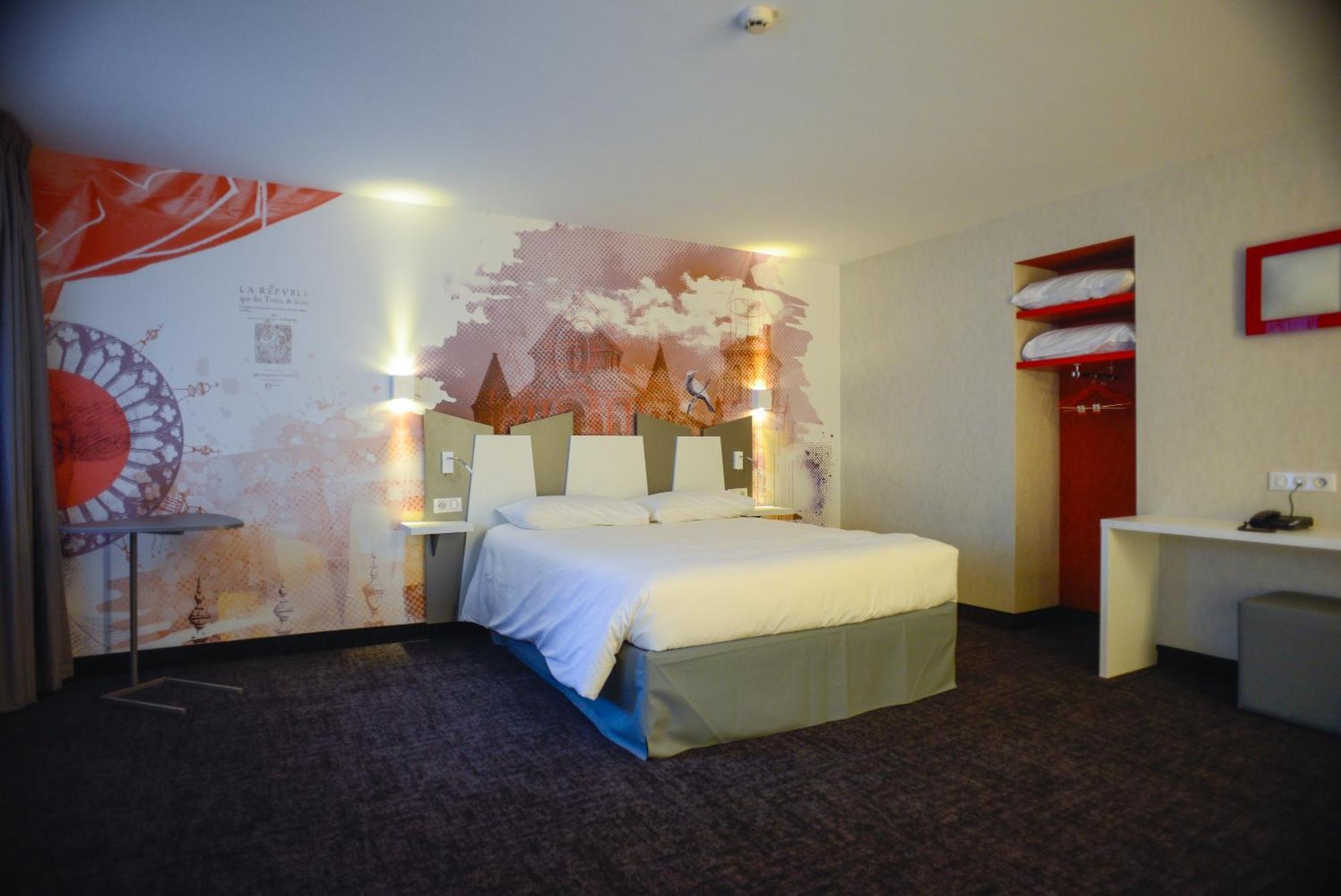 ไอบิส สไตล์ ปัวติเยร์ ซองทร์ Hotel ภายนอก รูปภาพ